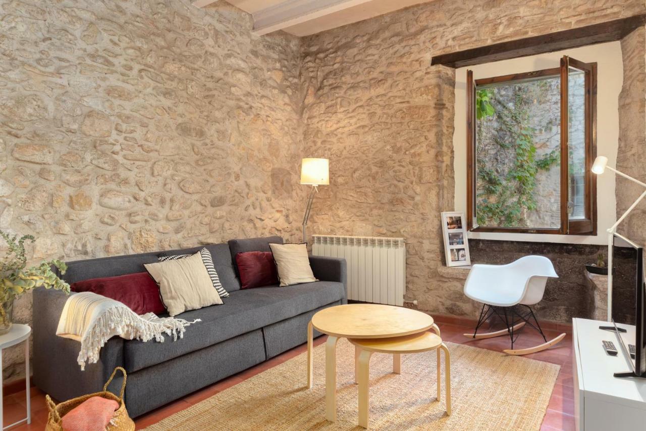 Flateli Cundaro Gerona